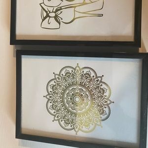 4x6 frame set with cute gold photos.